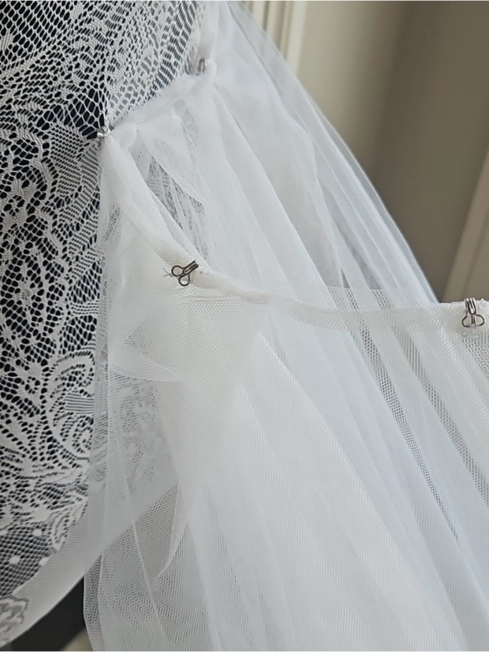 Ivory Detachable Tulle Overskirt - Make an offer! - Picture 9 of 11